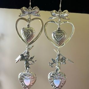 Sterling heart and cherub drop earrings❣️